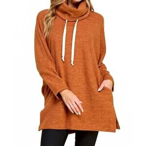 NEW SHOPIN LA turtleneck longline pullover top - plus in rust